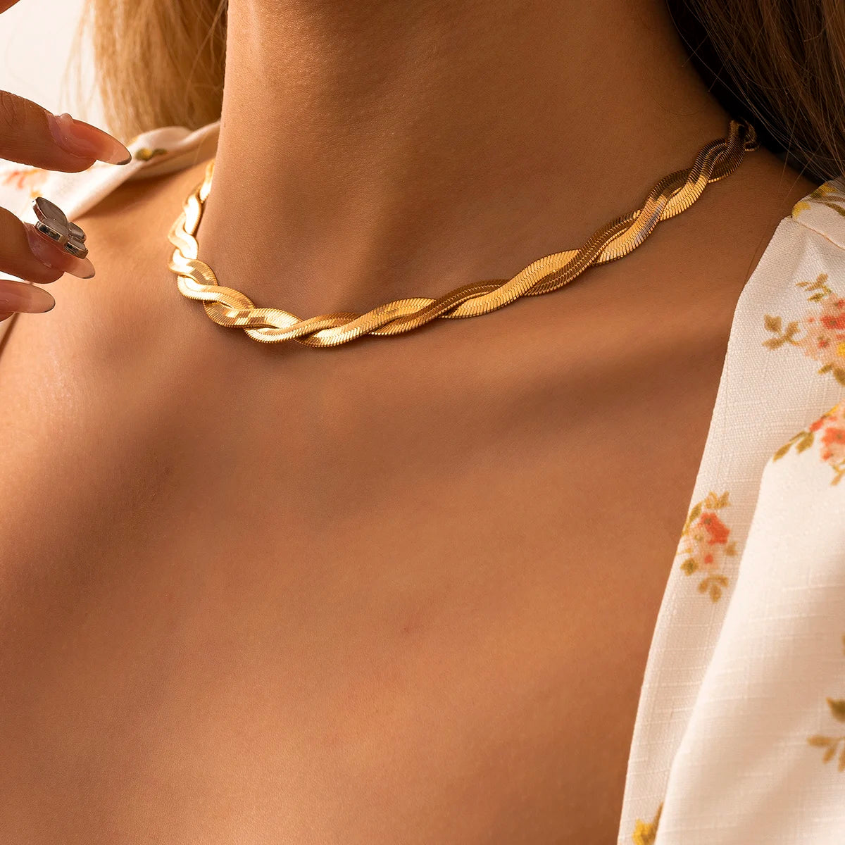 Trendy Statement Thick Chain Necklace Punk Chunky Chian Knotted Short for Women Jewelry