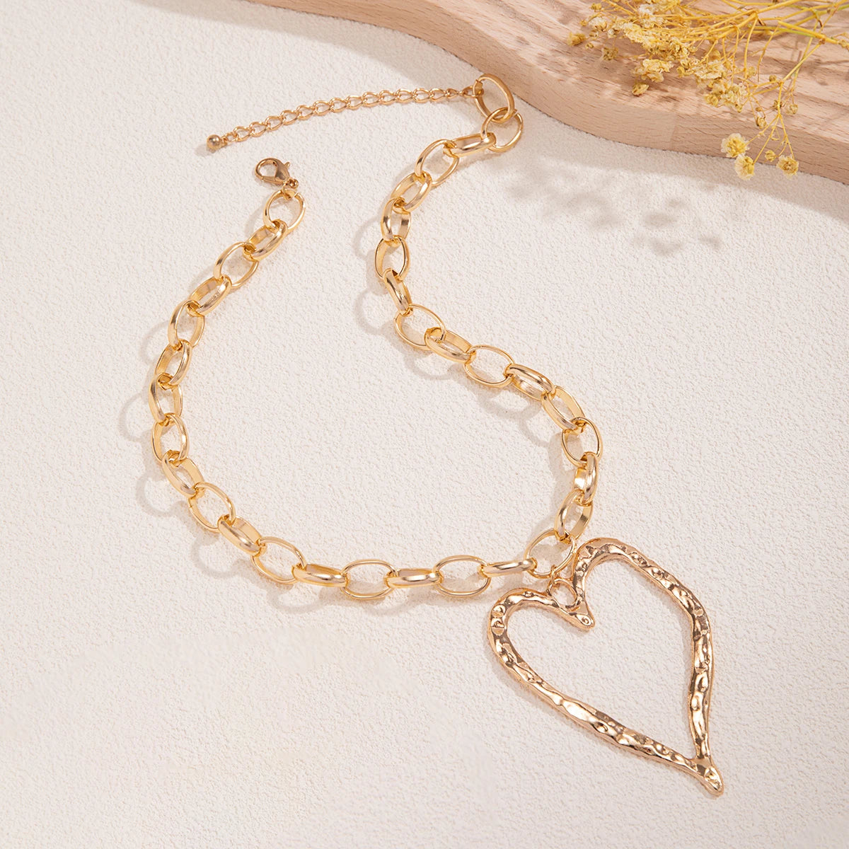 Trendy Hollow Heart Pendant Necklaces for Women Exaggerated Large Chunky Jewelry