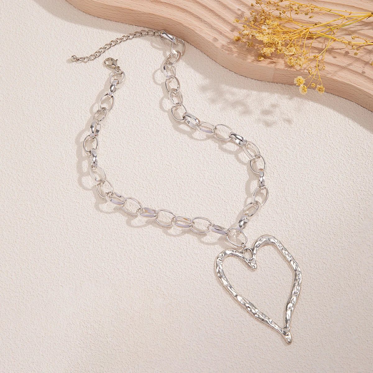 Trendy Hollow Heart Pendant Necklaces for Women Exaggerated Large Chunky Jewelry