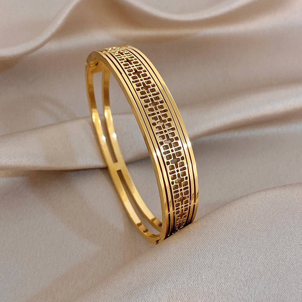 18K Gold Plated Stainless Steel Cuff Bangle Exaggerated Hollow Palace Textured Smooth Wide Bracelets Waterproof Jewelry