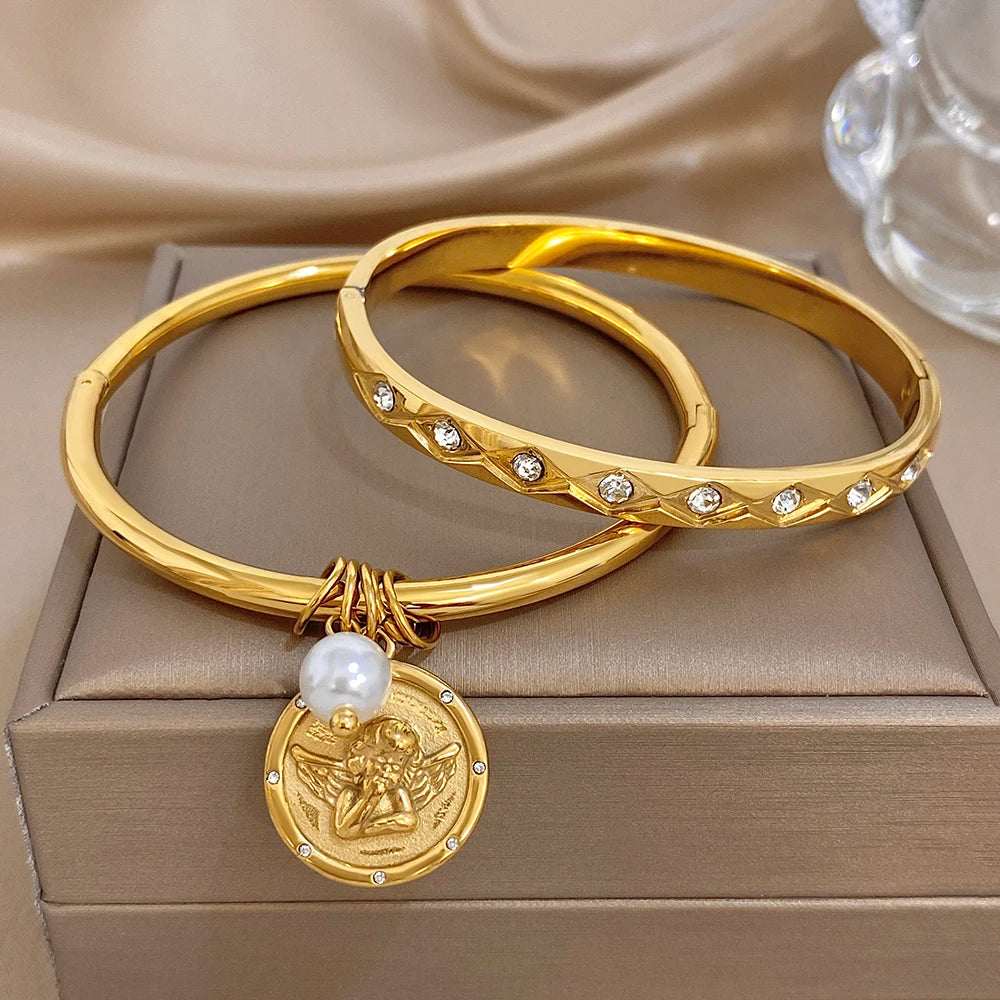 Vintage Geometric Textured Cuff Bangle for Women Glossy Gold Plated Copper Zircon Coin Pendant Bracelets Waterproof Jewelry