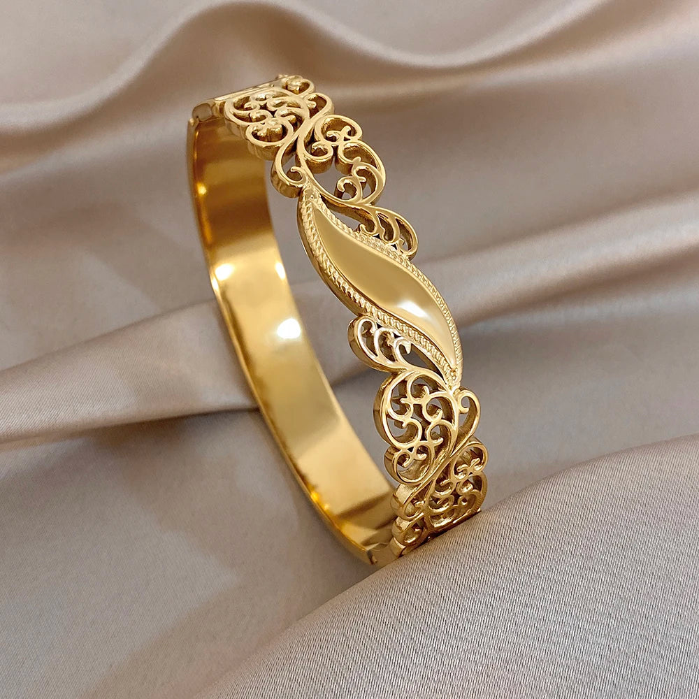 Vintage Gold Plated Stainless Steel Cuff Bangle Exquisite Hollow Flower Textured Smooth Leaves Wide Bracelets Waterproof Jewelry