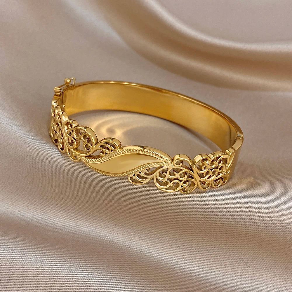 Vintage Gold Plated Stainless Steel Cuff Bangle Exquisite Hollow Flower Textured Smooth Leaves Wide Bracelets Waterproof Jewelry