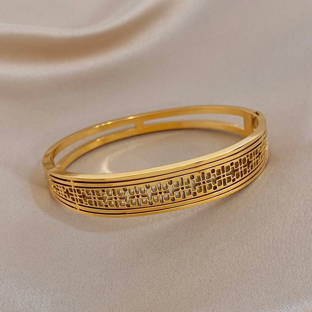 18K Gold Plated Stainless Steel Cuff Bangle Exaggerated Hollow Palace Textured Smooth Wide Bracelets Waterproof Jewelry