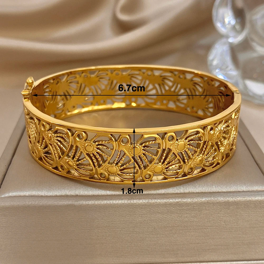 Vintage Geometric Hollow Flower Textured Cuff Bangle Exquisite Gold Plated Stainless Steel Wrist Bracelets Waterproof Jewelry