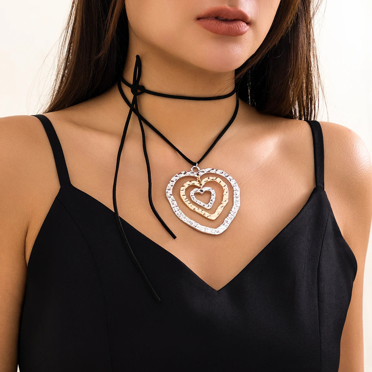 Big Hollowed Out Heart Pendant Necklace for Women Fashion Jewelry Gifts