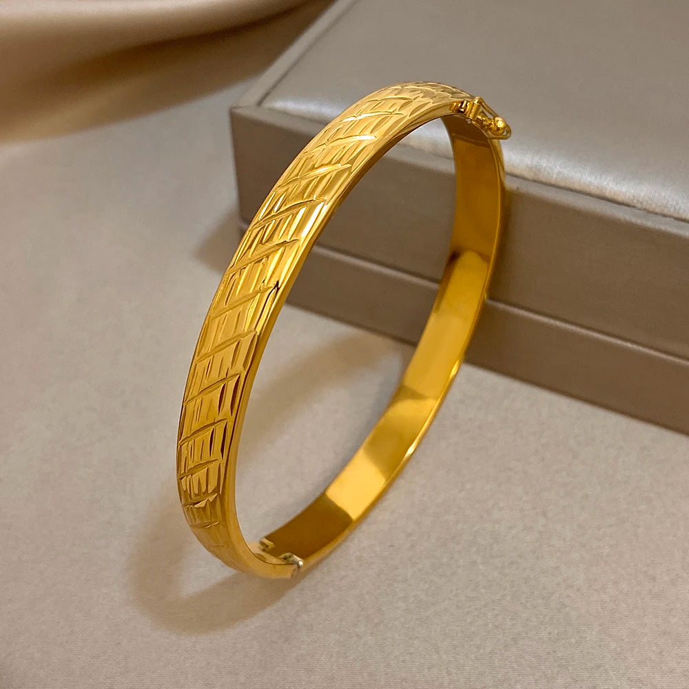 Vintage Geometric Textured Wide Bracelet for Women Glossy Gold Plated Stainless Steel Cuff Bangle Bracelets Waterproof Jewelry