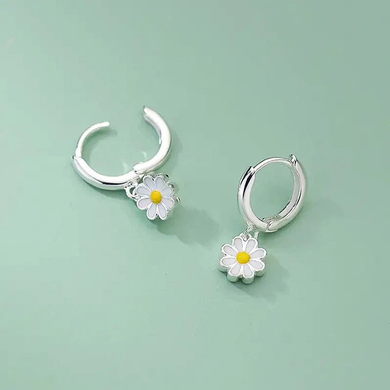 Silver Color Chic Little Daisy Earrings Daily Wear Jewelry For Women m29