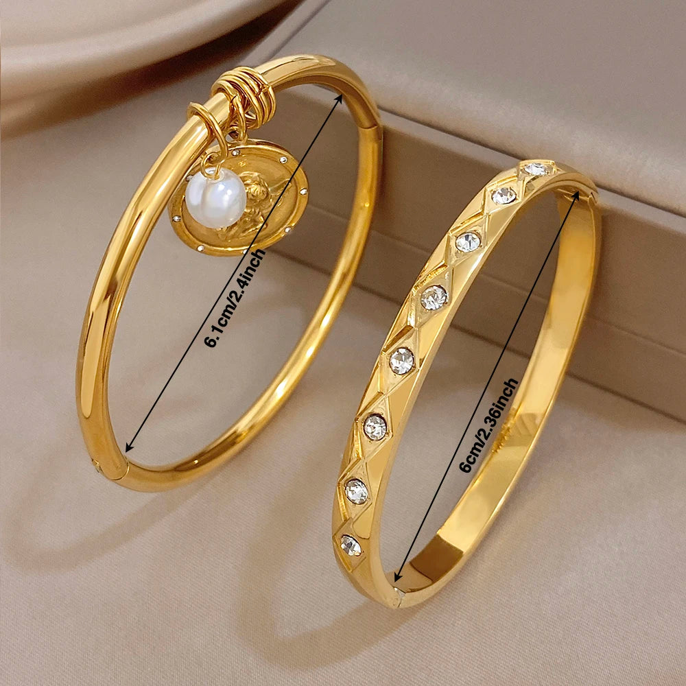 Vintage Geometric Textured Cuff Bangle for Women Glossy Gold Plated Copper Zircon Coin Pendant Bracelets Waterproof Jewelry