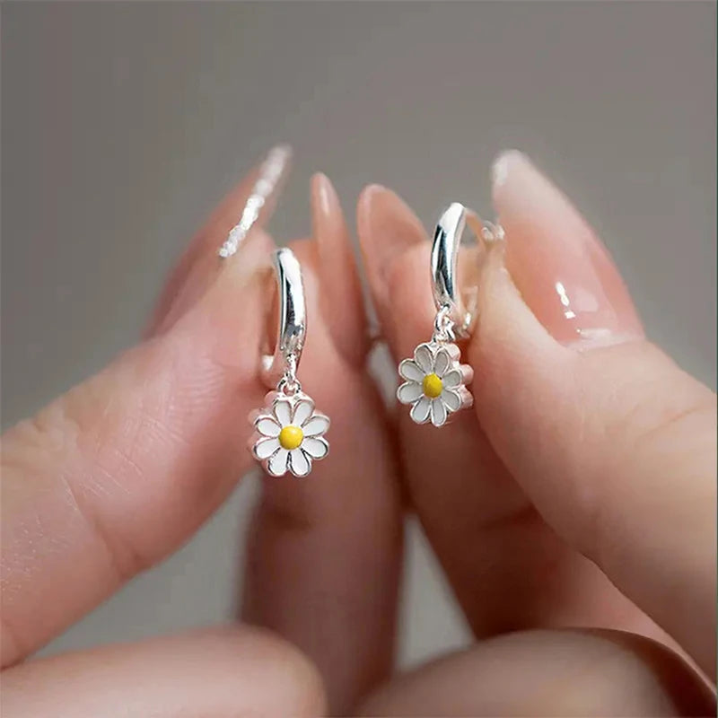 Silver Color Chic Little Daisy Earrings Daily Wear Jewelry For Women m29