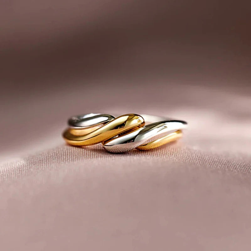 Fashion Two Tone Twist Ring for Women Daily Wear Jewelry m30