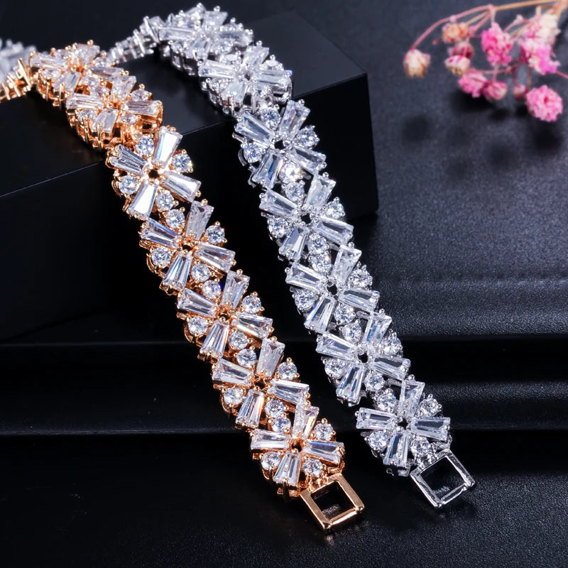 Silver Color Flower Cubic Zirconia Connected Tennis Bracelet for Women