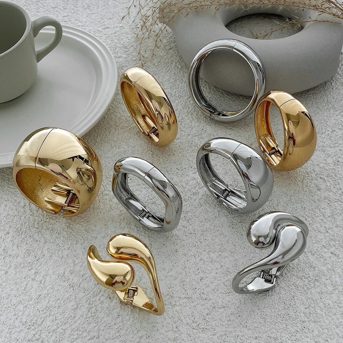 Gold Color Retro Geometric Round Open Cuff Bangles Jewelry Gift For Women