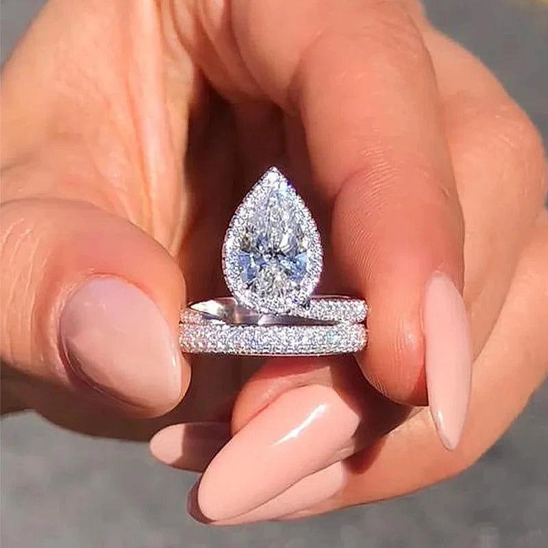 Luxury Pear Shaped Cubic Zircon Crystal Rings for Women Wedding Bling Jewelry m19