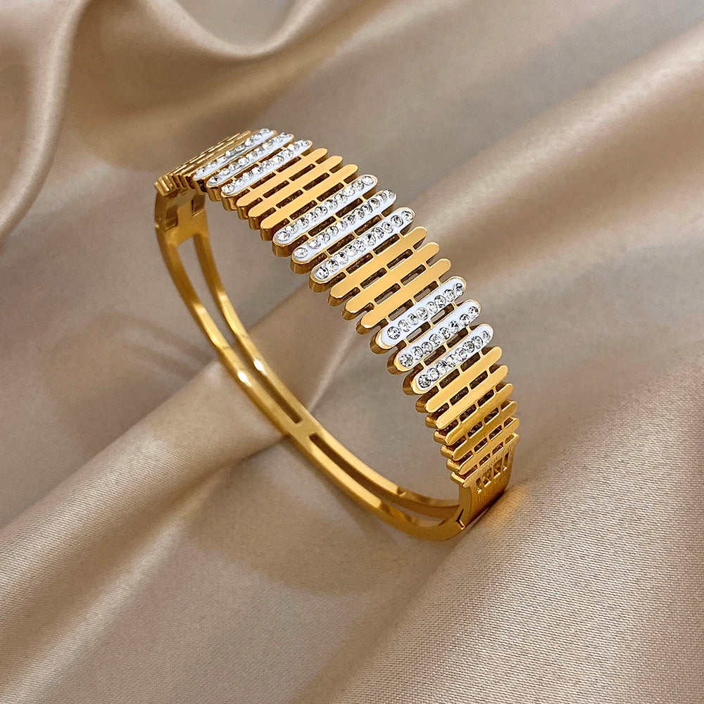Exquisite Enamel Flower Cuff Bangle for Women Glossy Rhinestone Gold Plated Stainless Steel Waterproof Bracelets Party Jewelry