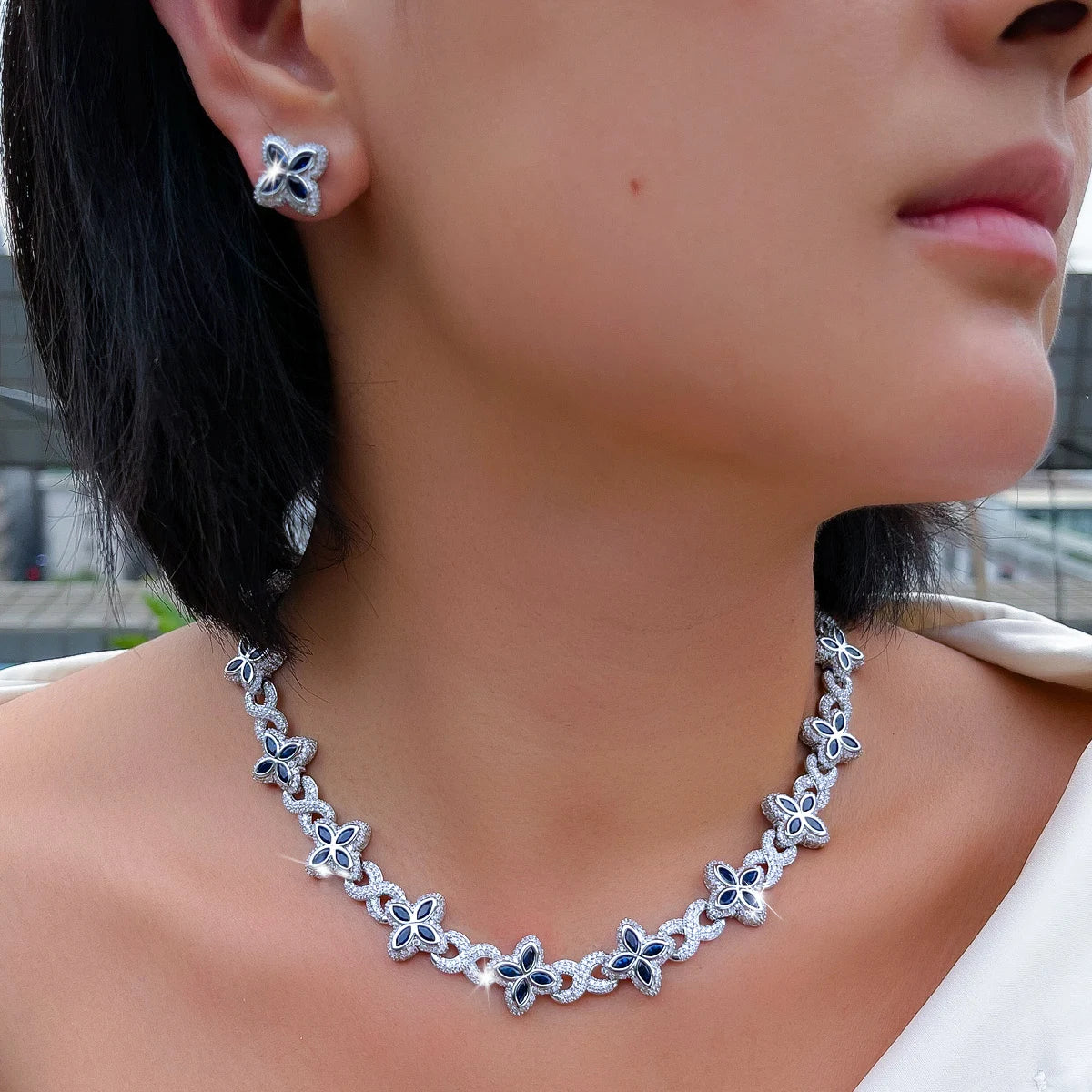 Four-leaf clover zirconia necklace and stud earring set, silver-tone metal