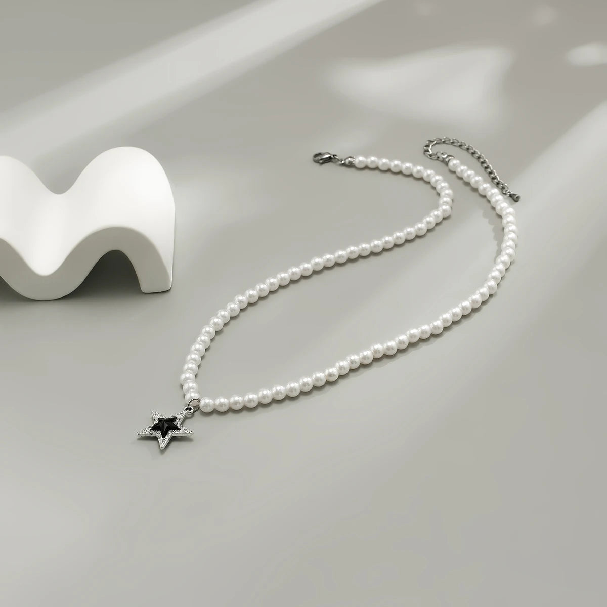 Trendy Beads Choker Necklaces Imitation Pearl with Stars Pendant for Men