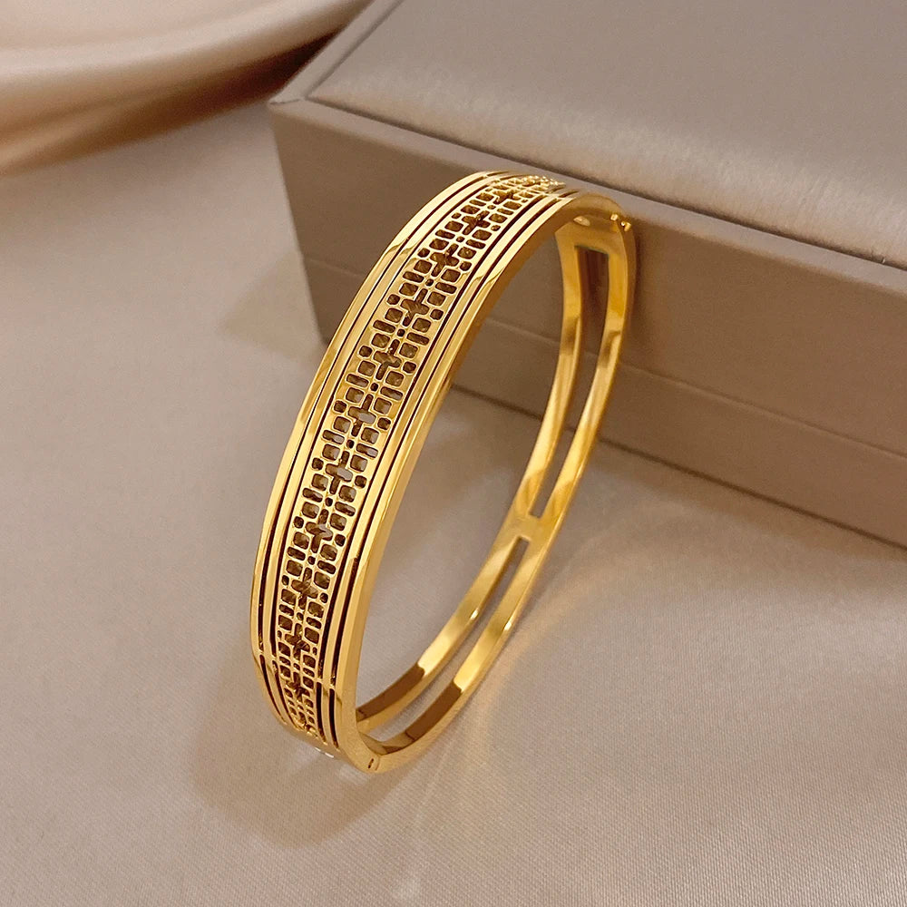 18K Gold Plated Stainless Steel Cuff Bangle Exaggerated Hollow Palace Textured Smooth Wide Bracelets Waterproof Jewelry