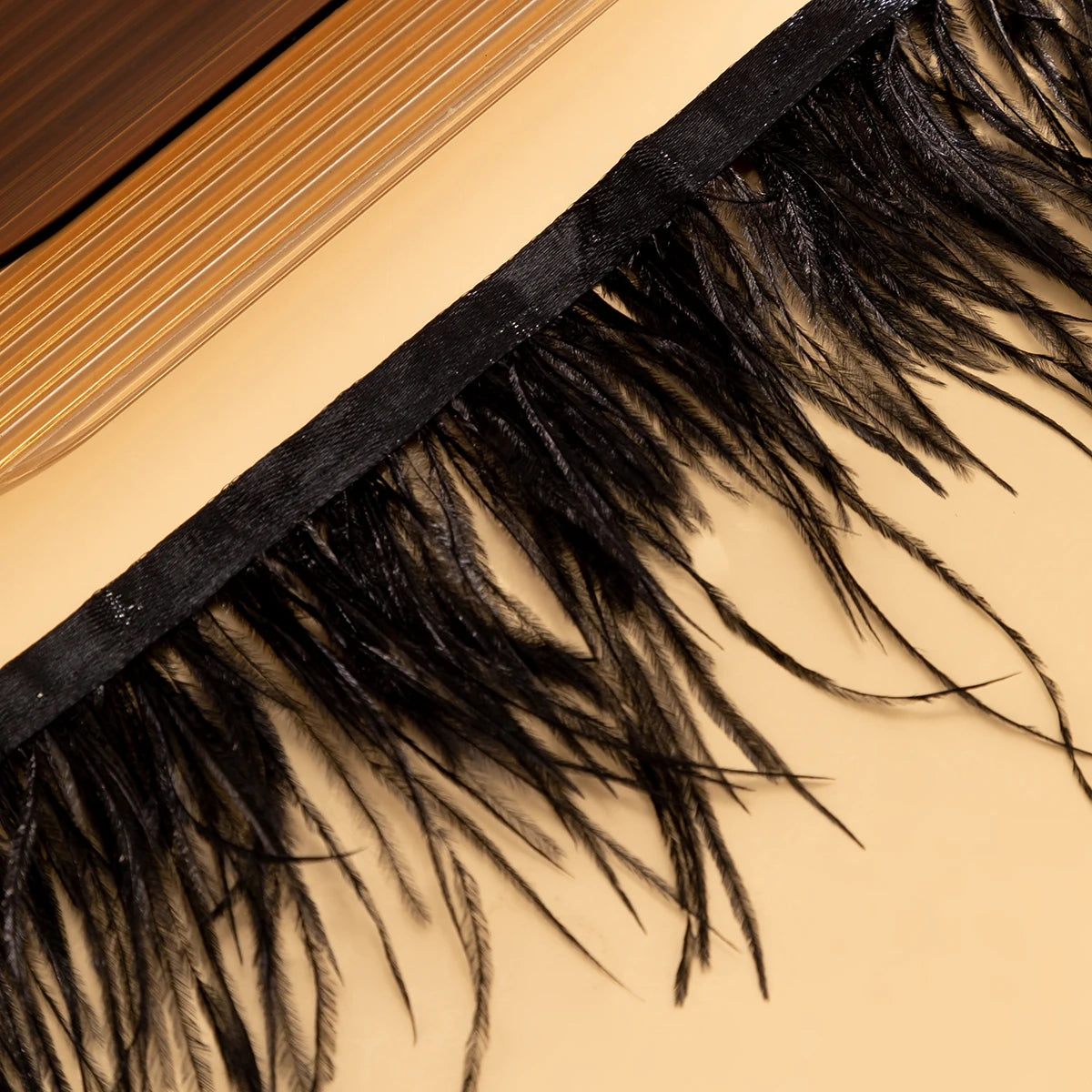 Fashion Long Feather Tassel Brush Choker Necklace for Women Trendy Charms Gifts