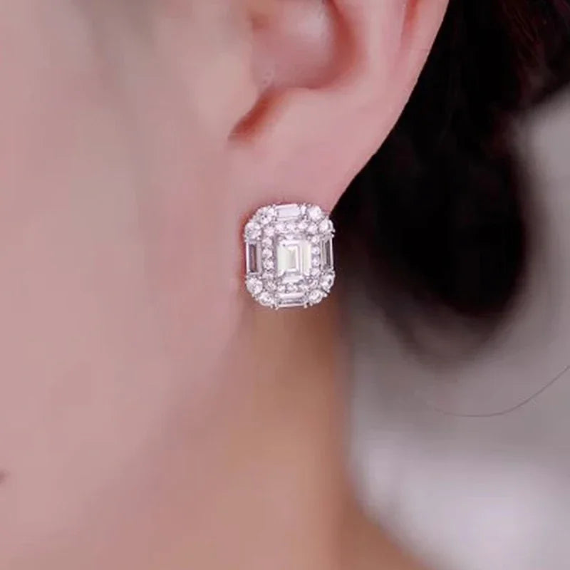 Bright Cubic Zirconia New Trendy Stud Earrings for Women