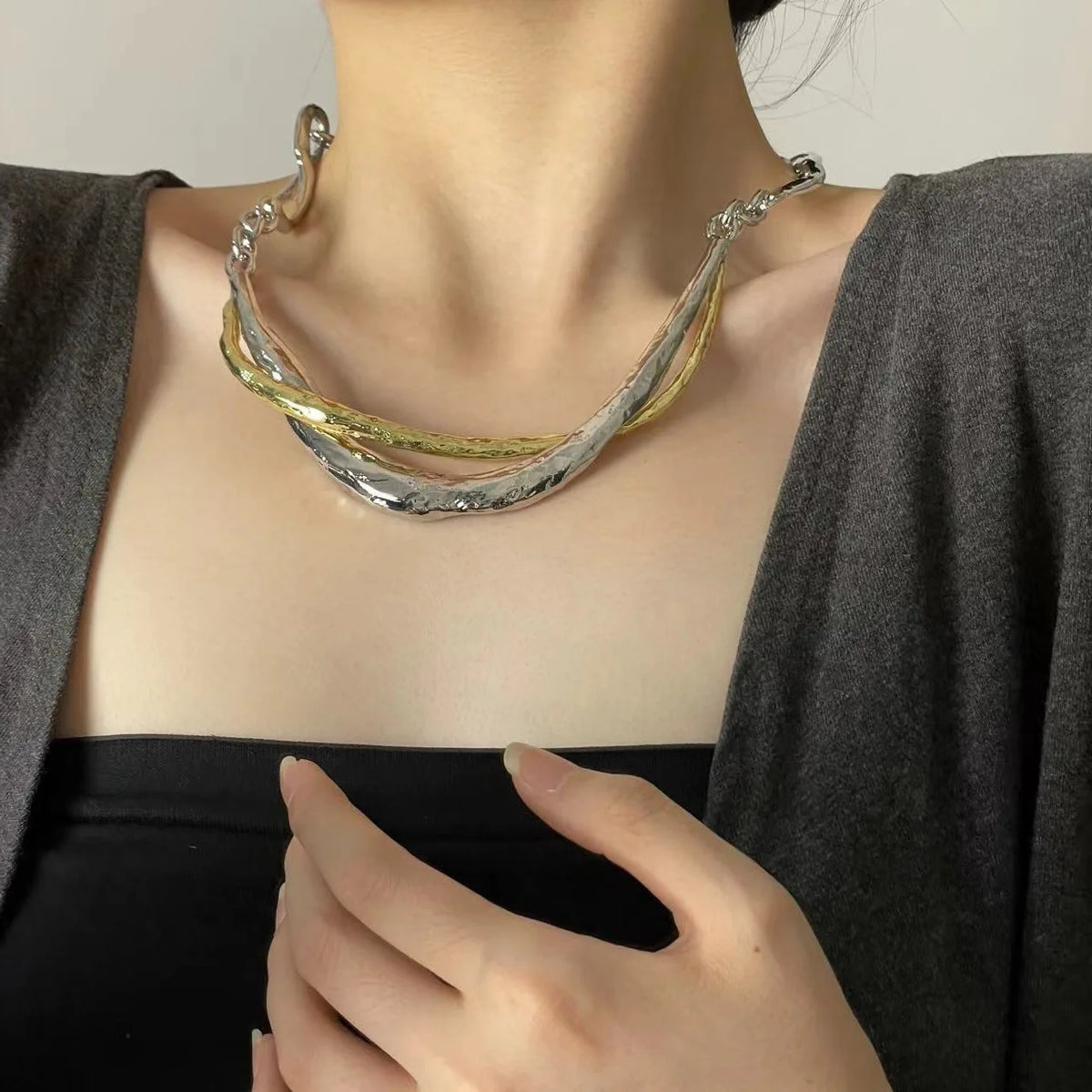 Big Luxury Women Retro Gold-plated Short Chunky Necklace Thick Chain Splicing Metal Choker Jewelry
