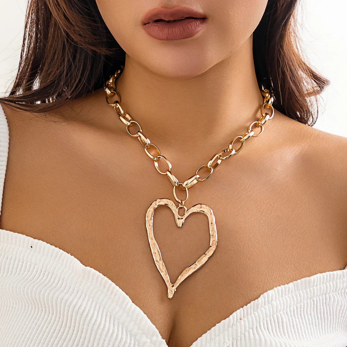 Trendy Hollow Heart Pendant Necklaces for Women Exaggerated Large Chunky Jewelry