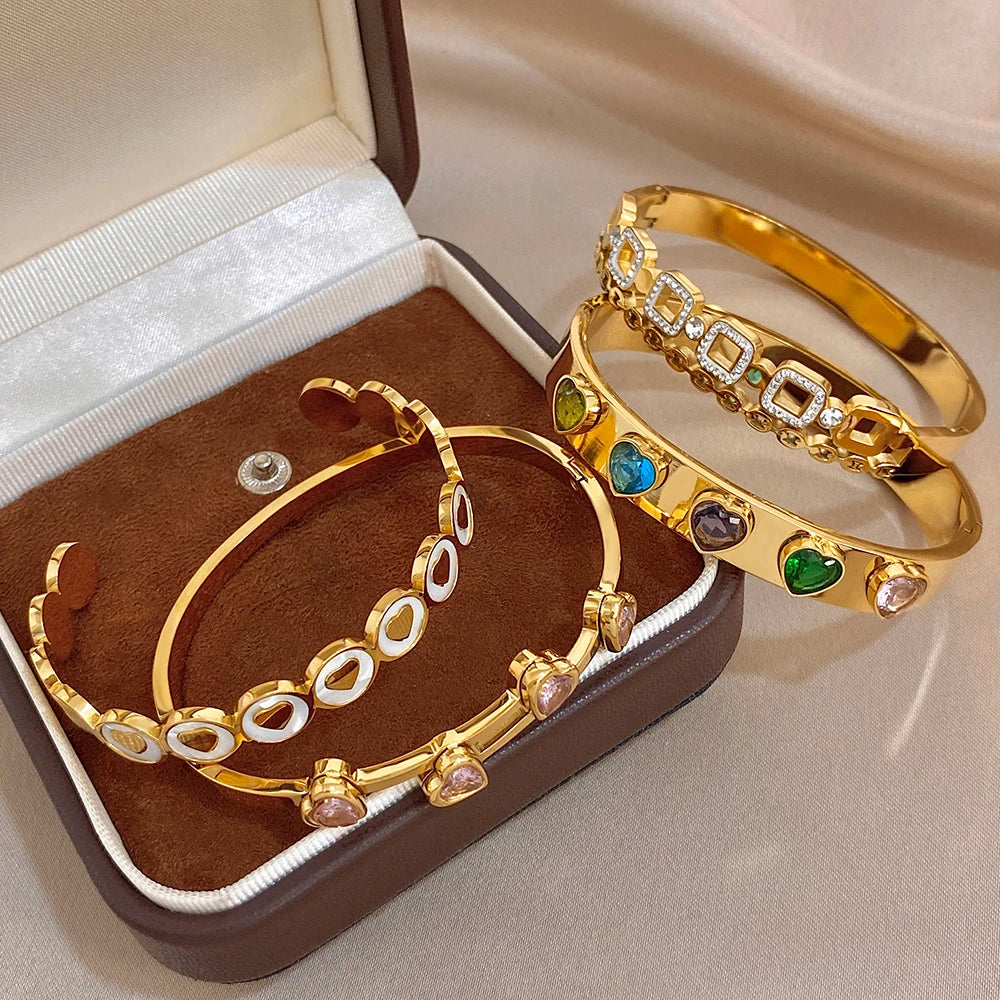 Gold-plated heart zircon cuff bangle with multicolor stones, in a ring box