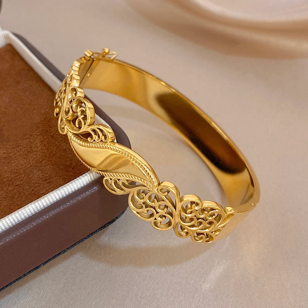 Vintage Gold Plated Stainless Steel Cuff Bangle Exquisite Hollow Flower Textured Smooth Leaves Wide Bracelets Waterproof Jewelry