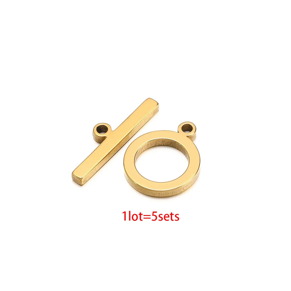 Gold round toggle clasp ring with straight bar connector piece