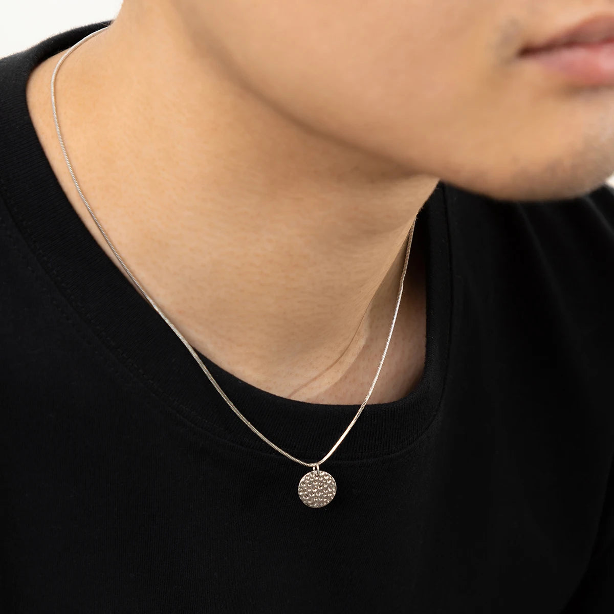 Gold Color Choker Necklace For Men Simple Chain With Coin Pendant Fashion Jewelry