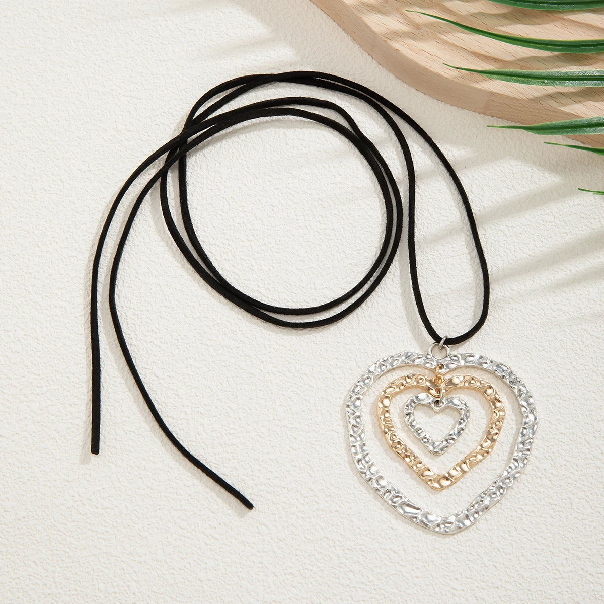 Big Hollowed Out Heart Pendant Necklace for Women Fashion Jewelry Gifts