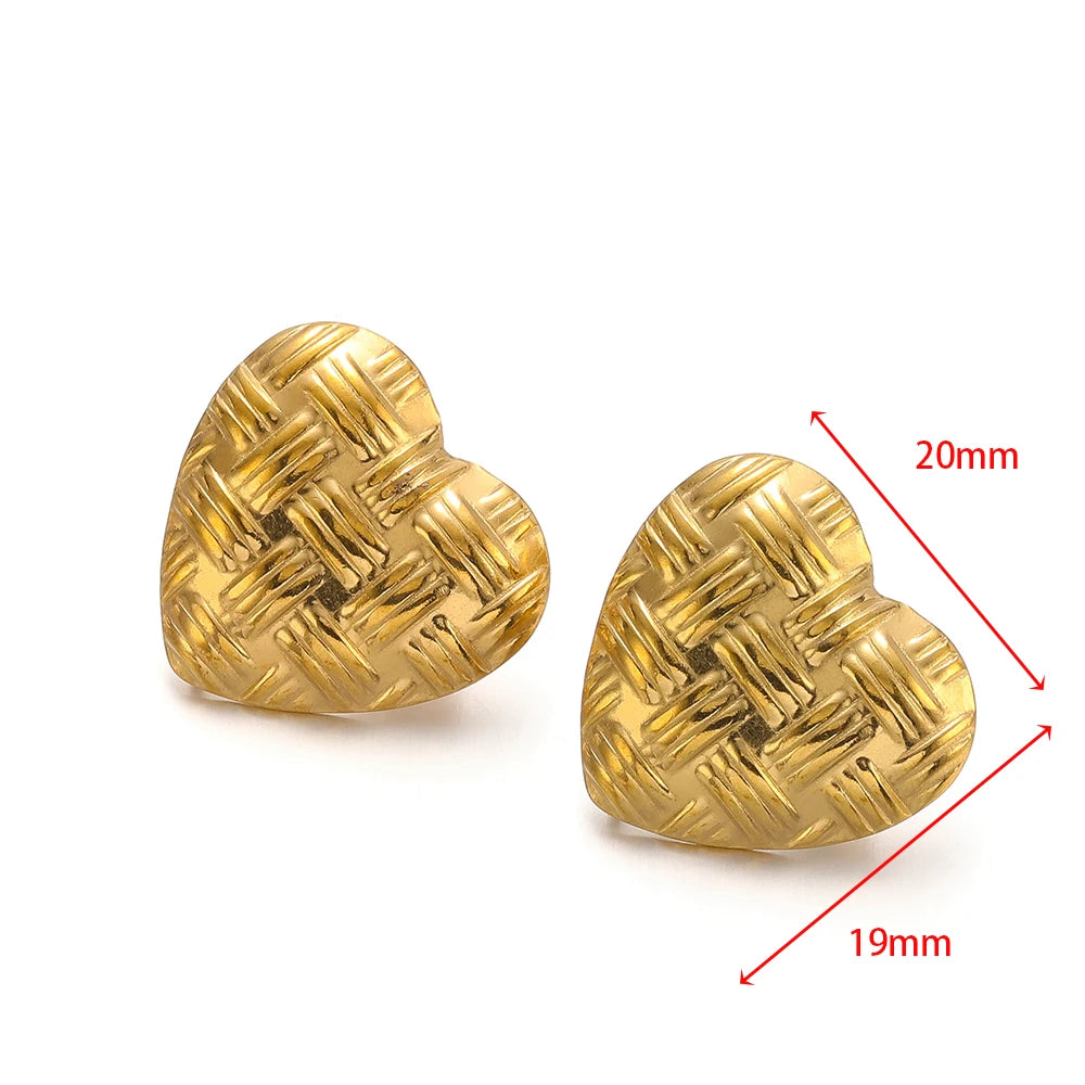 Gold-tone braided heart earring finding with round hole, 19mm x 20mm size