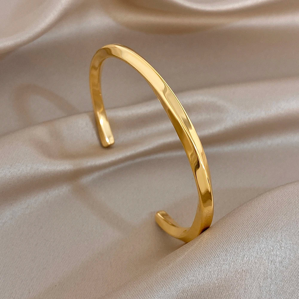 Delicate Zircon Flower Geometric Cuff Bangle for Women Glossy Gold Plated Stainless Steel Wristband Bracelets Waterproof Jewelry