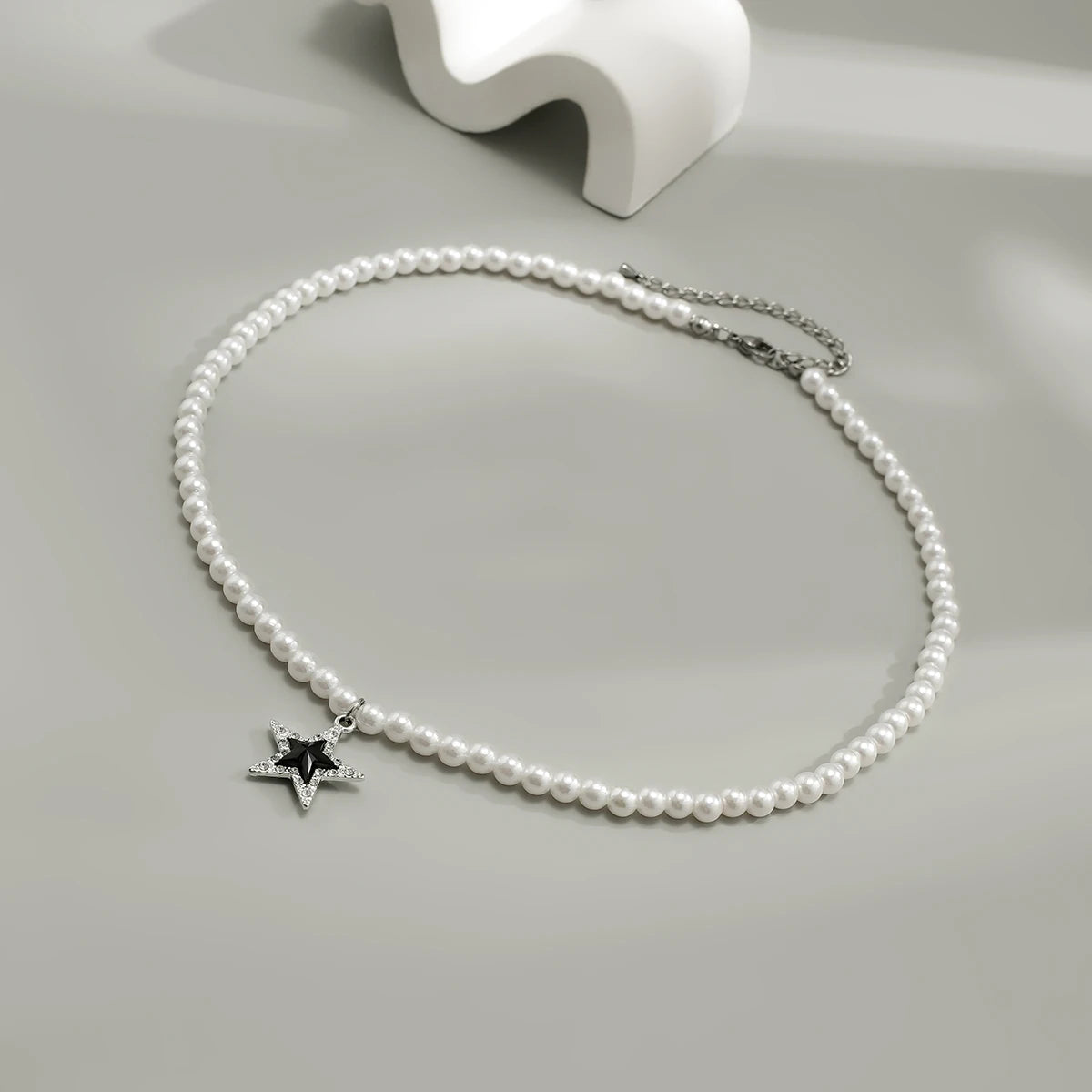Trendy Beads Choker Necklaces Imitation Pearl with Stars Pendant for Men