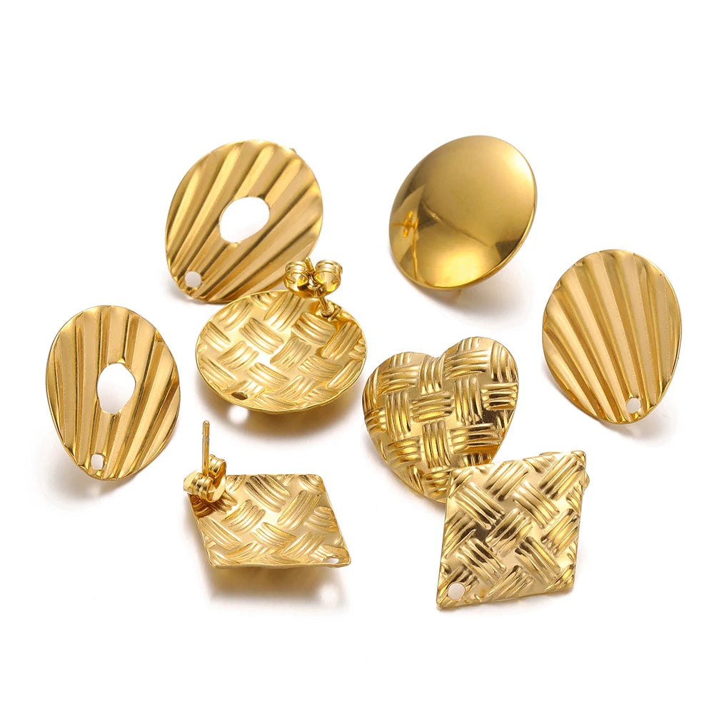 Gold heart-shaped braid earring findings set, includes round discs and striped pieces
