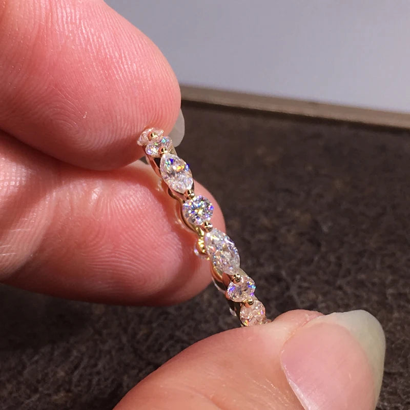 Handcrafted Gold Color Simple Stylish Cubic Zirconia Rings for Women Jewelry m10