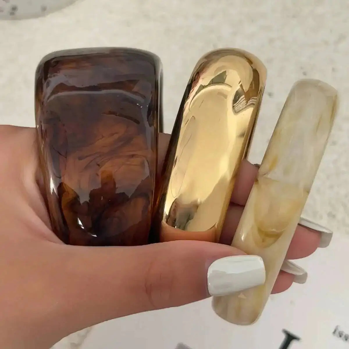 Luxury Stackable Resin Metal Wide Cuff Bangle Round Thick Acrylic Bracelet For Women