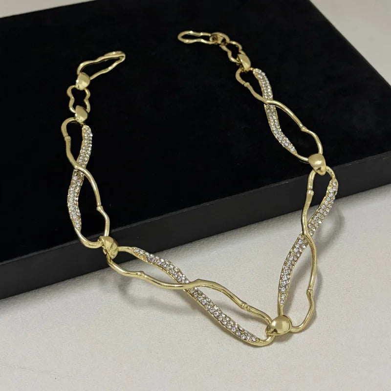 Big Luxury Women Retro Gold-plated Short Chunky Necklace Thick Chain Splicing Metal Choker Jewelry